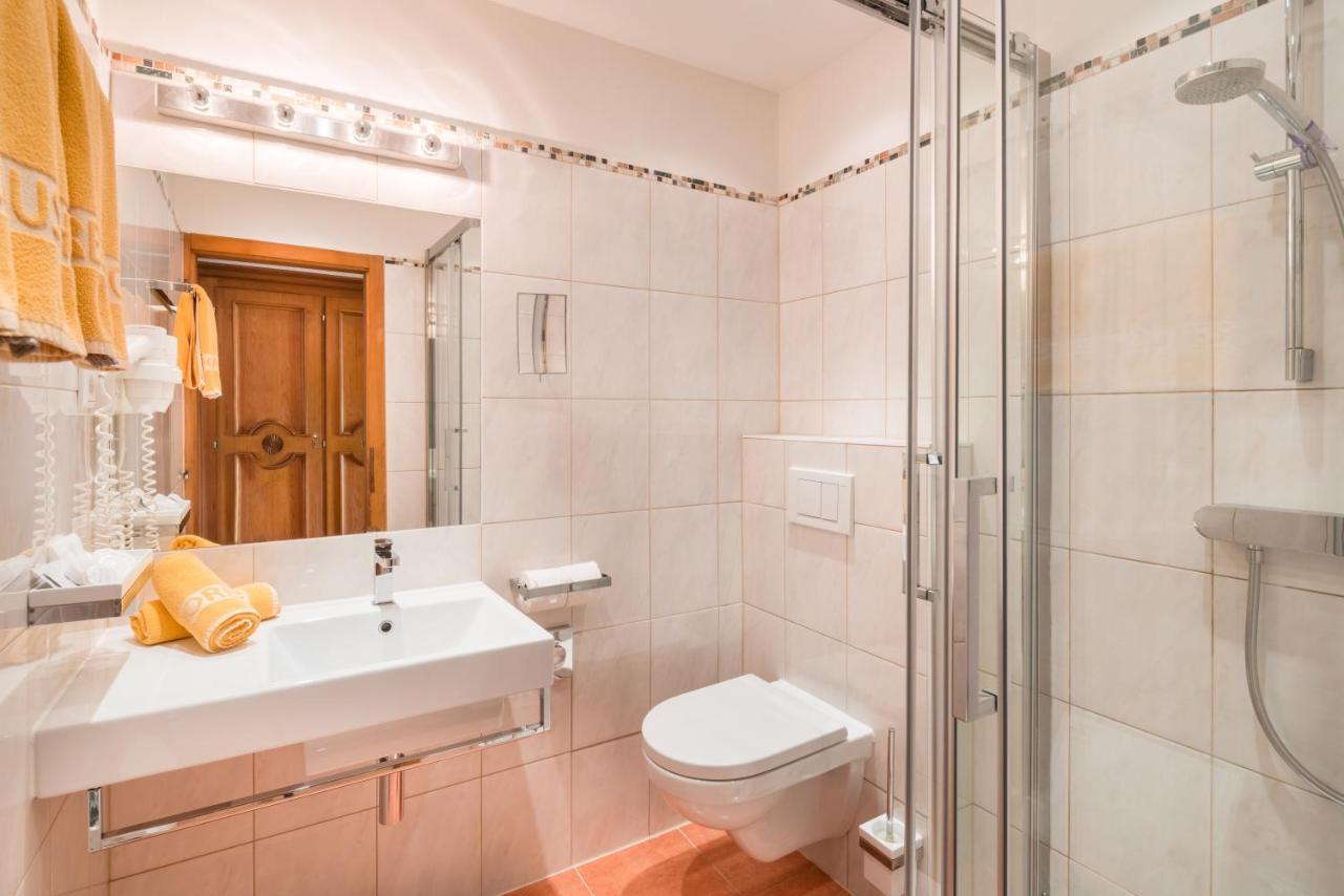 Hotel Oremushof Фельден-ам-Вёртер-Зе Экстерьер фото